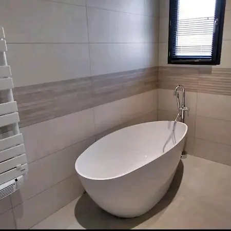 Maison Climatisee Avec Piscine Chauffee