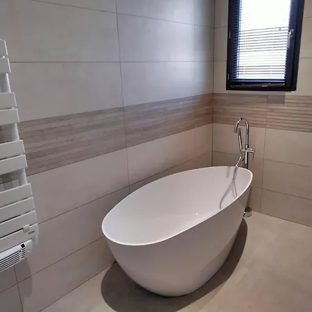 Maison Climatisee Avec Piscine Chauffee Nyaraló